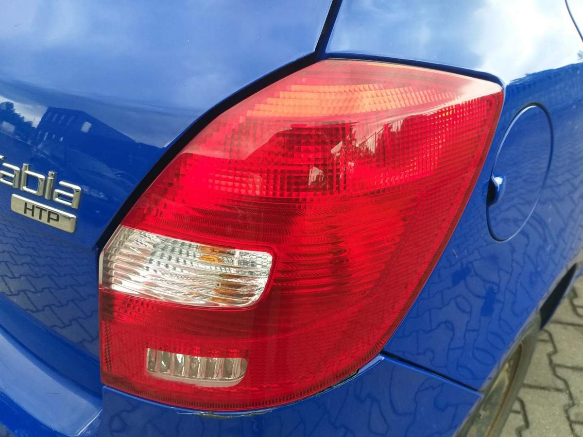 Skoda Fabia 2 5J original Rücklicht Rückleuchte Schlussleuchte rechts Bj.2009 Skoda Fabia 2 5J original Rücklicht Rückleuchte Schlussleuchte rechts Bj.2009
